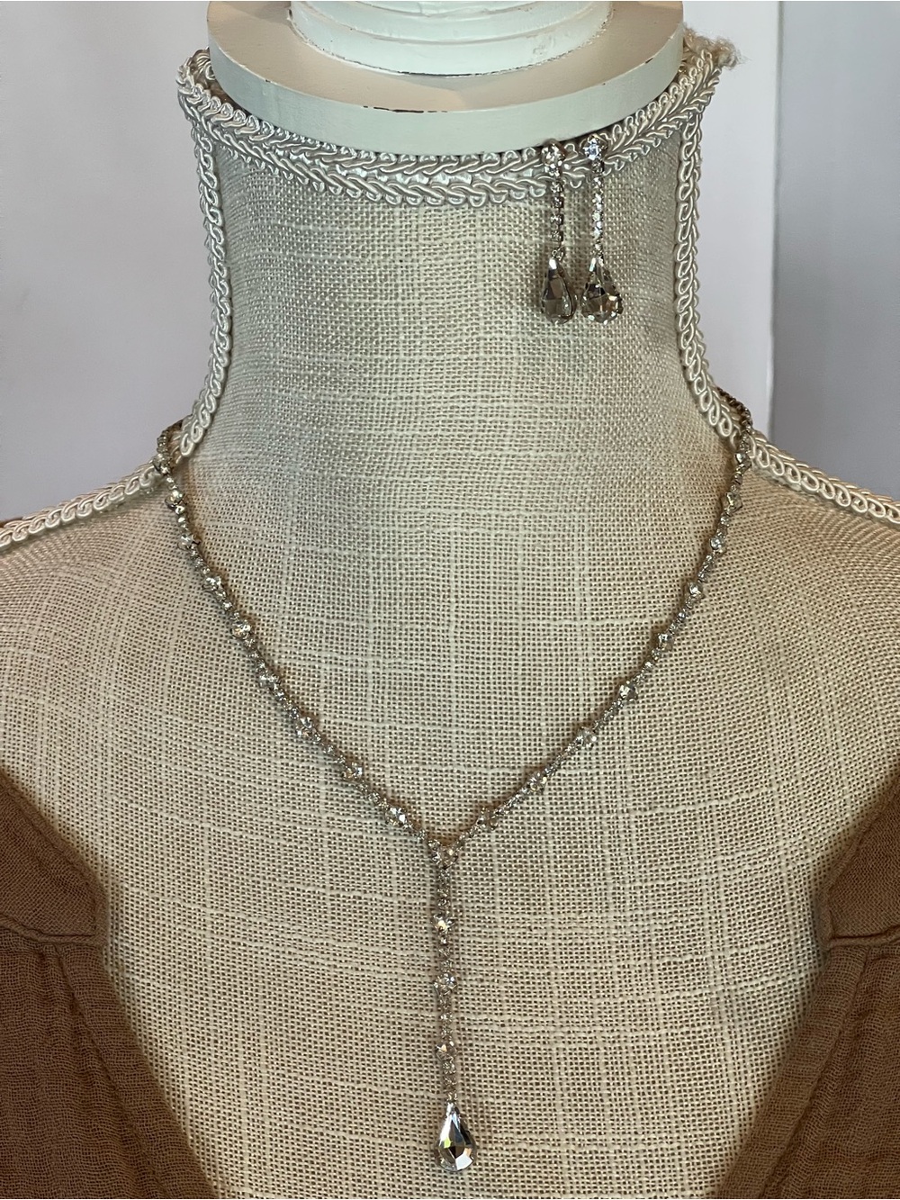 Necklace & Earrings Set